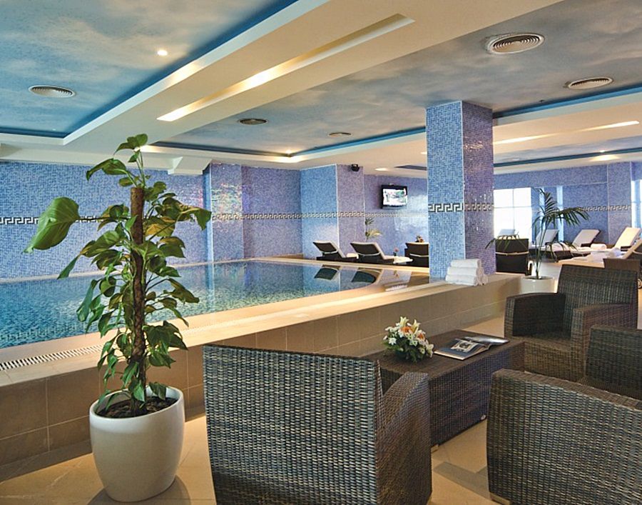 Wiseman Grand Hotel Doha Exterior foto The interior of the business lounge at the airport