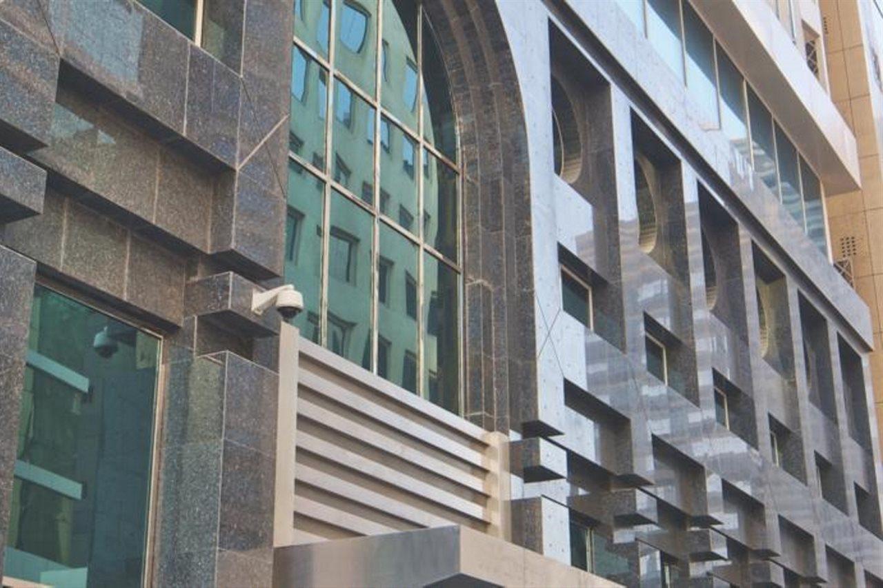 Wiseman Grand Hotel Doha Exterior foto The facade of the building